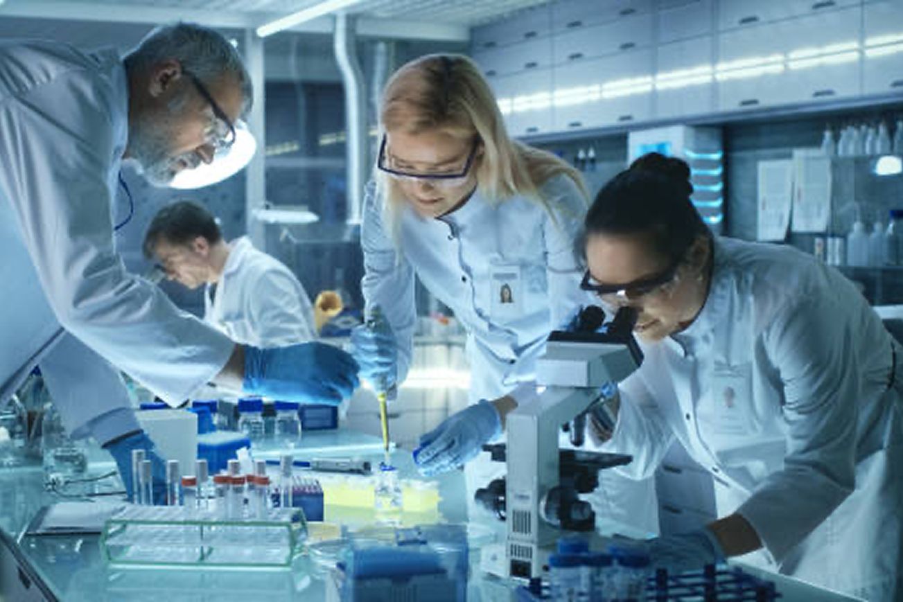 Учёные DAÜ вошли в список самых влиятельных исследователей мира