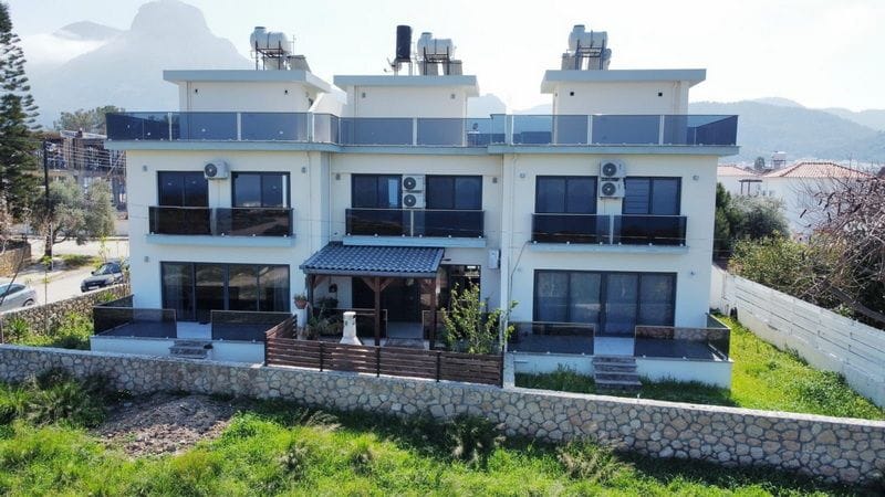 3-комнатный таунхаус 110 м² с двумя террасами на первой береговой линии - фото № 28