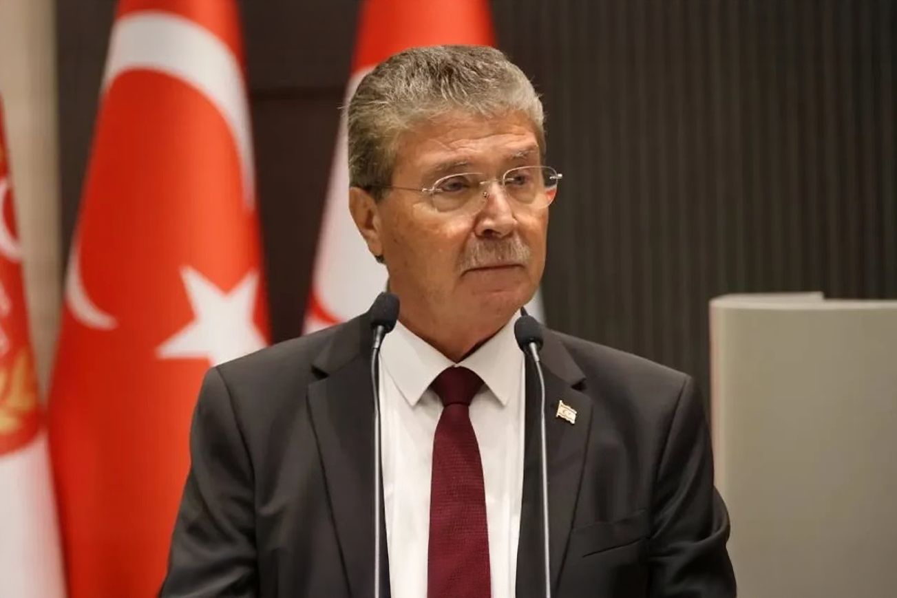 Премьер-министр Юстел: «Не исключаем досрочные выборы, если это необходимо»