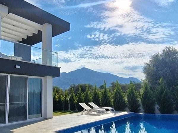 5-комнатнатная вилла 200 м2 с бассейном - фото № 2
