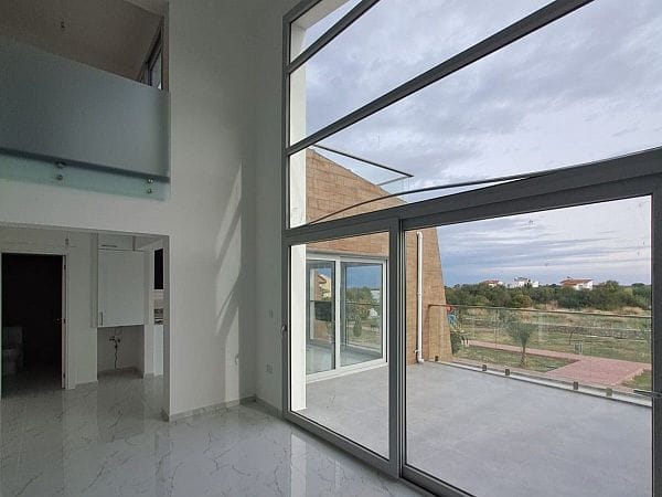 3-комнатные апартаменты loft 140 м² с большой террасой 38 м² в уютном комплексе - фото № 3