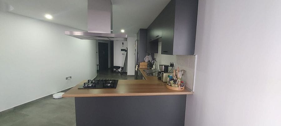3-комнатные апартаменты 103м2 с террасой 32м2 в центре Кирении - фото № 4