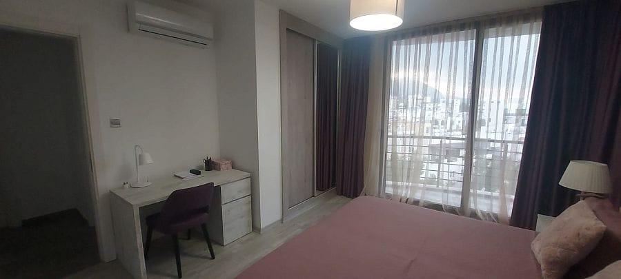3-комнатные апартаменты 103м2 с террасой 32м2 в центре Кирении - фото № 9