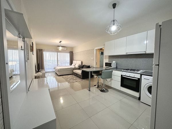 Студия 51 м² с террасой 8,2 м², откуда открывается вид на море - фото № 22
