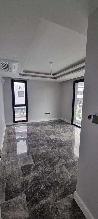 5-комнатная вилла 220 м² с собственным участком земли 438 м² в 600 метрах от моря - фото № 5