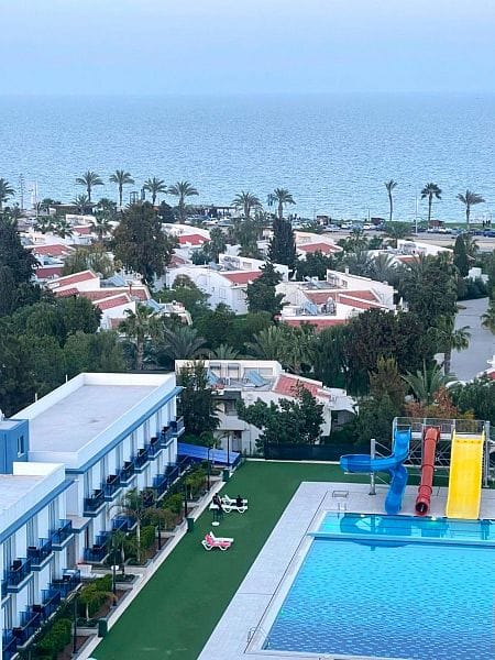 2-комнатные апартаменты 54м2 с видом на море и горы - фото № 12
