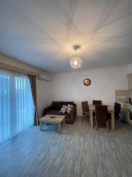 Студия 42м2 с террасой 7м2 с видом на бассейн - фото № 6