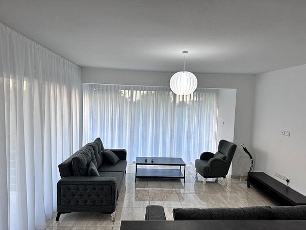 Двухуровневые 6-комнатные апартаменты 260 м² в комплексе в 10 минутах от моря - фото № 6