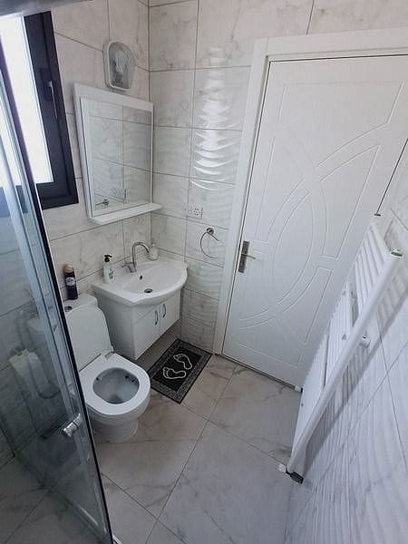 3-комнатный таунхаус 110 м² с двумя террасами на первой береговой линии - фото № 19