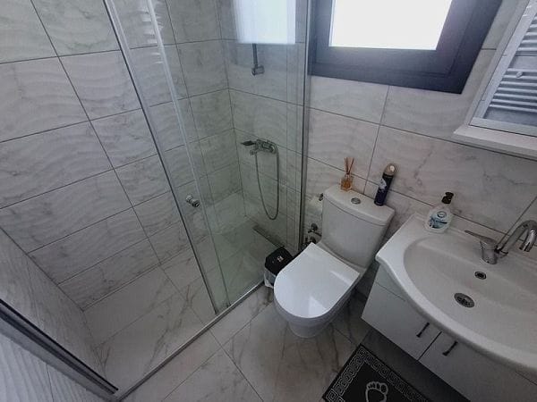 3-комнатный таунхаус 110 м² с двумя террасами на первой береговой линии - фото № 20