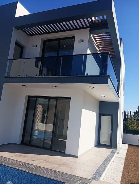Комфортная вилла 4+1( 206 м²) с бассейном в Каршияке - фото № 1