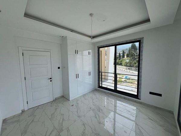 3-комнатные апартаменты 69м2 с террасой в Алсанджаке - фото № 8