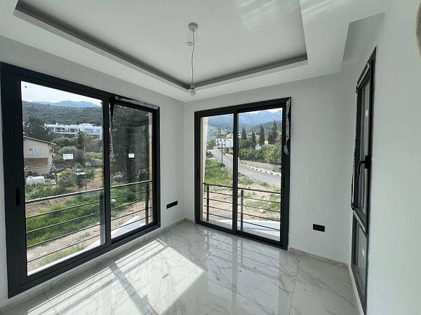 3-комнатные апартаменты 69м2 с террасой в Алсанджаке - фото № 11