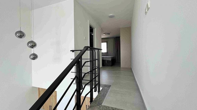 3-комнатный loft пентхаус 71 м² с террасой на крыше 35 м² в 350 метрах от моря  - фото № 10