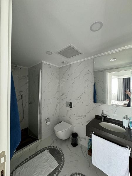 2-комнатные апартаменты 60 м² с дизайн пакетом в элитном комплексе в 650 метрах от пляжа - фото № 8