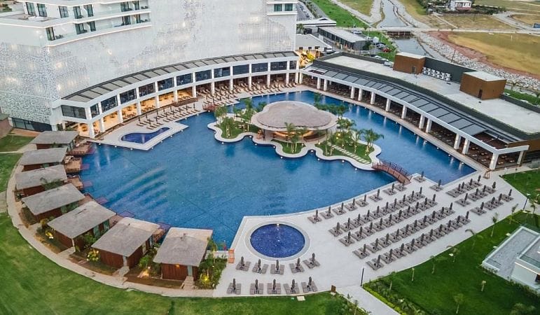 2-комнатные апартаменты 60 м² с дизайн пакетом в элитном комплексе в 650 метрах от пляжа - фото № 36