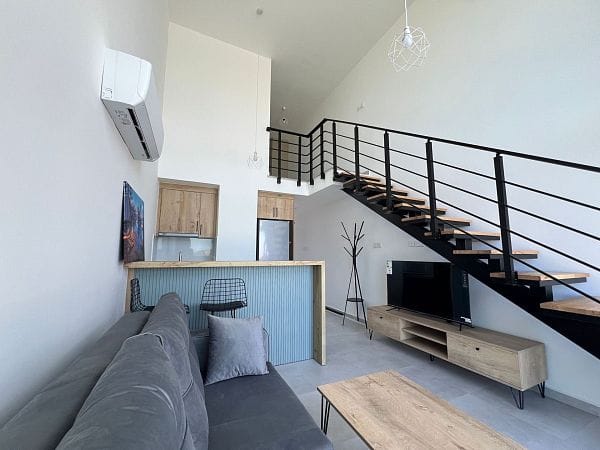 3-комнатный loft пентхаус 71 м² с террасой на крыше 35 м² в 350 метрах от моря  - фото № 4
