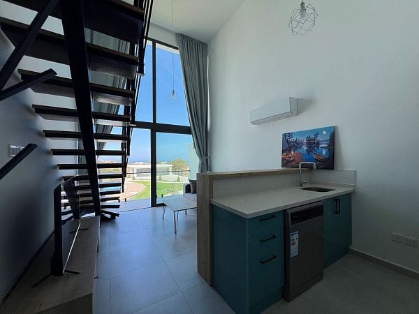 3-комнатный loft пентхаус 71 м² с террасой на крыше 35 м² в 350 метрах от моря  - фото № 5