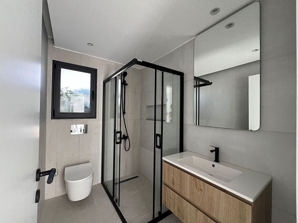 4-комнатные апартаменты 117 м² с террасой 11 м² с мебелью и техникой в Эсентепе - фото № 17