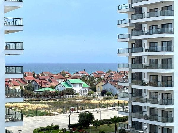 Студия 50 м² с балконом 9 м² и видом на море - фото № 11
