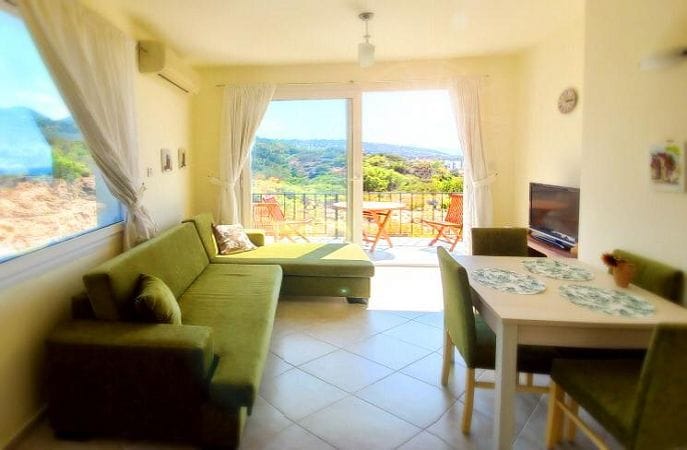 2-комнатные апартаменты 45,5 м² с видом на море и горы - фото № 3
