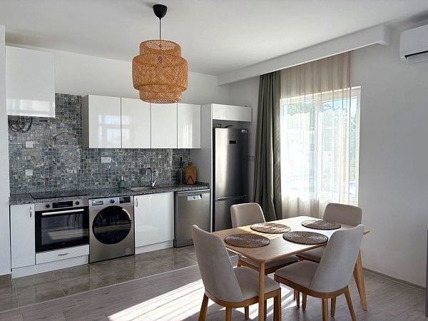 3-комнатные апартаменты 80 м² с террасой в 5 минутах от пляжа - фото № 2