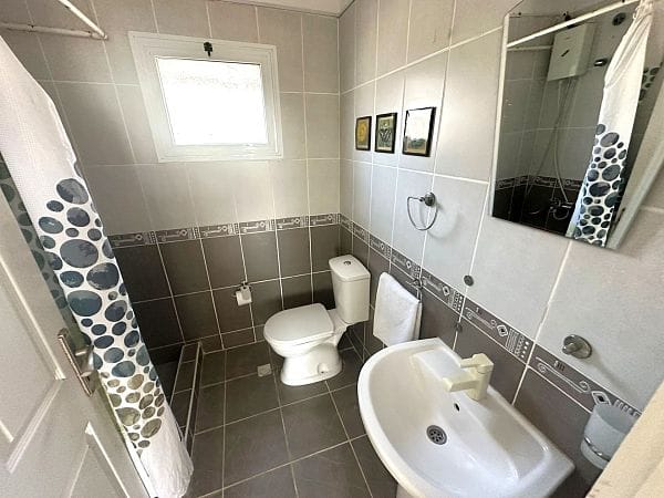 3-комнатные апартаменты 50 м² с частной террасой 50 м² и потрясающим видом на горы - фото № 13