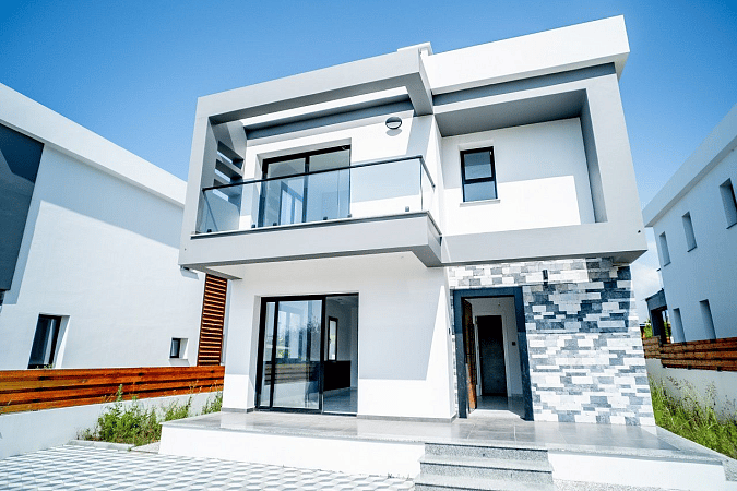 4-комнатная вилла 267 м² с террасой 57 м² с собственным участком земли - фото № 1