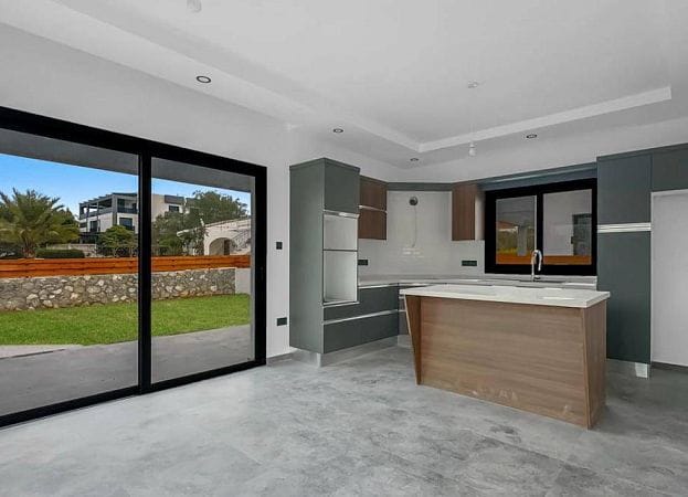 4-комнатная вилла 267 м² с террасой 57 м² с собственным участком земли - фото № 4