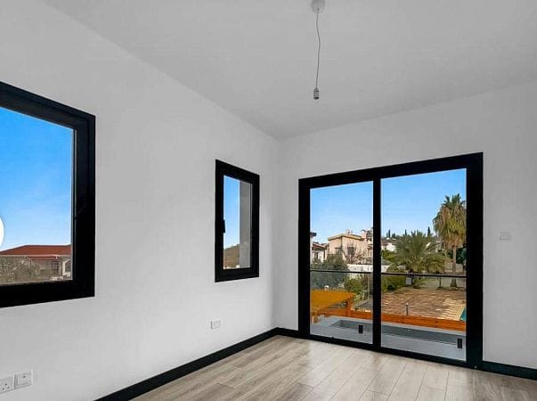 4-комнатная вилла 267 м² с террасой 57 м² с собственным участком земли - фото № 20