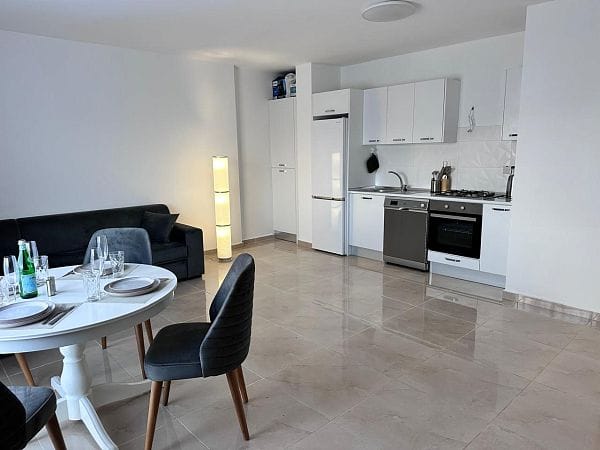 2-комнатные апартаменты 65 м² в 5 минутах от пляжа - фото № 4