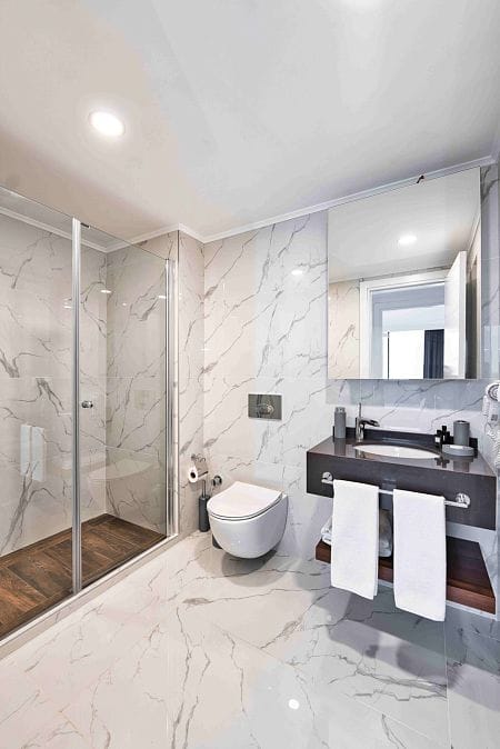 2-комнатные апартаменты 64 м² с террасой 8,5 м² и дизайн-пакетом в роскошном комплексе - фото № 12