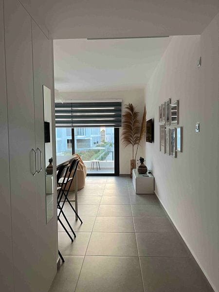 Студия 45 м² с террасой 8 м² в 250 метрах от пляжа с мебелью и техникой - фото № 38