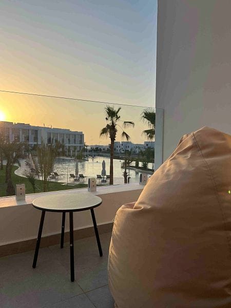Студия 45 м² с террасой 8 м² в 250 метрах от пляжа с мебелью и техникой - фото № 45