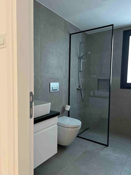 Студия 45 м² с террасой 8 м² в 250 метрах от пляжа с мебелью и техникой - фото № 63
