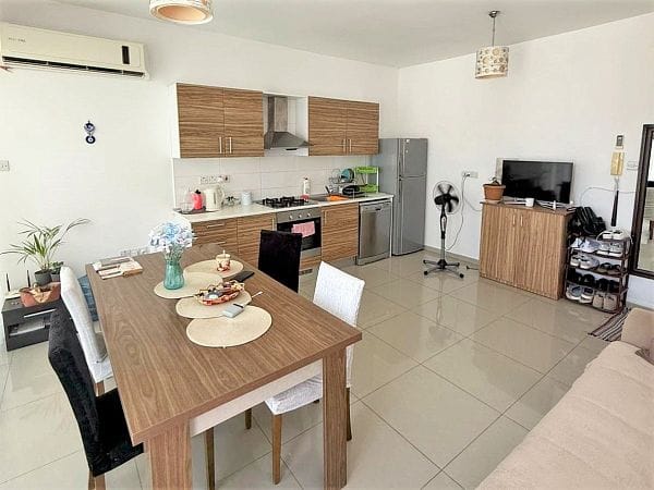2-комнатный пентхаус 70 м² с террасой на крыше 50 м² в 250 метрах от моря - фото № 2