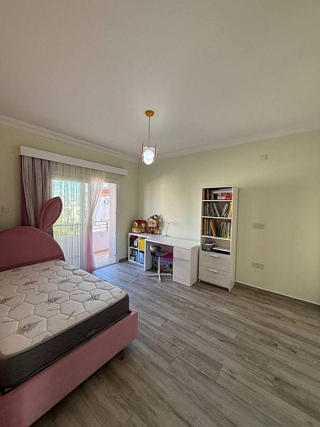4-комнатная вилла 170 м² с террасой в комплексе с инфраструктурой - фото № 13