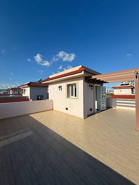 4-комнатная вилла 170 м² с террасой в комплексе с инфраструктурой - фото № 32