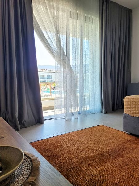 Студия-пентхаус 37 м² с террасой на крыше 18 м² в элитном комплексе на берегу моря - фото № 8