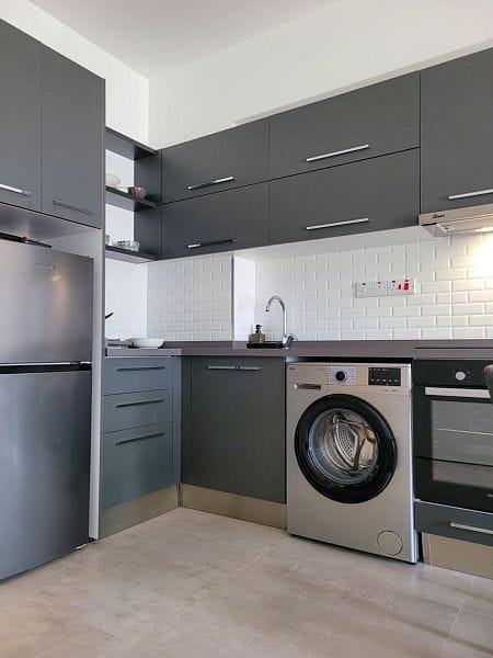 Студия-пентхаус 37 м² с террасой на крыше 18 м² в элитном комплексе на берегу моря - фото № 12