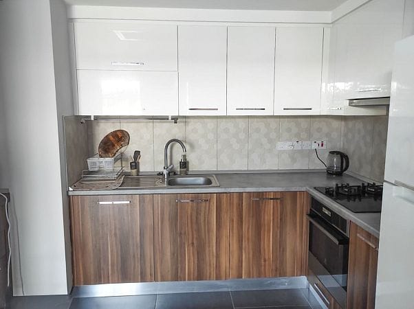 3-комнатные апартаменты 102 м² с террасой 21 м² и садом 30 м² в 500 метрах от моря - фото № 5