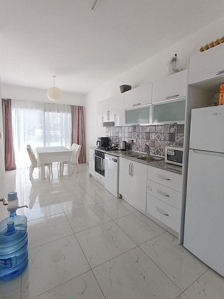 3-комнатные апартаменты 77 м² с мебелью и техникой в Лапте - фото № 7