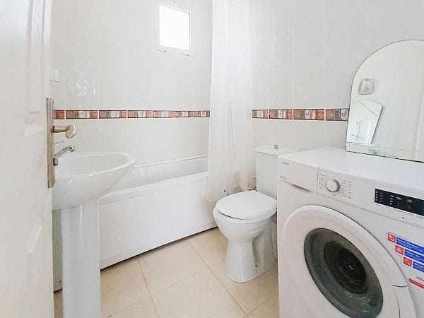3-комнатные апартаменты 72 м² с террасой 18 м², откуда открывается потрясающий вид на горы - фото № 9