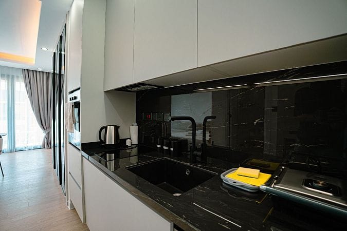 Студия Penthouse 38 м2 с балконом и террасой в красивом комплексе в Каршияке - фото № 5
