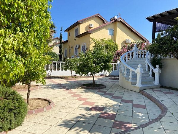 Роскошная 5-спальная вилла в 160 метрах от пляжа (Villa Sarcon) - фото № 26
