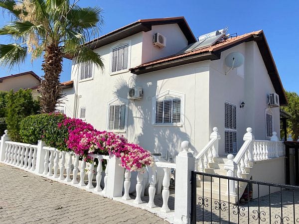 Роскошная 5-спальная вилла в 160 метрах от пляжа (Villa Sarcon) - фото № 37