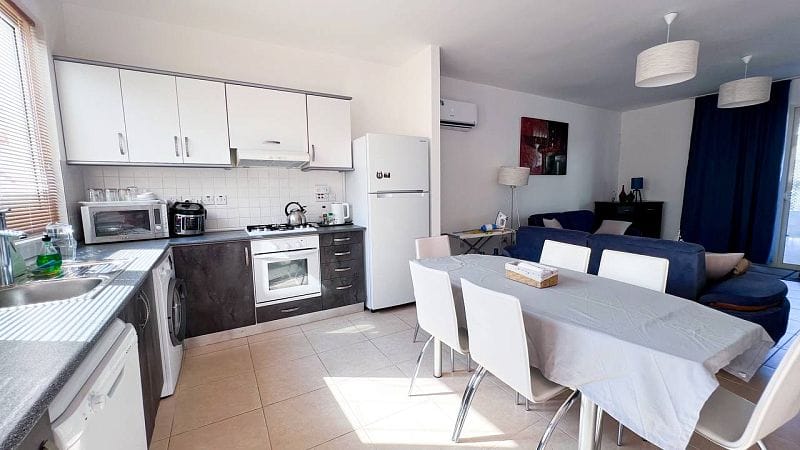 4-комнатные апартаменты 112 м² c террасой 15 м² в 450 метрах от моря - фото № 1