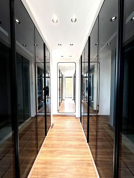 Современная 5-комнатная вилла 264 м² премиум-класса с частным бассейном и джакузи на крыше - фото № 45