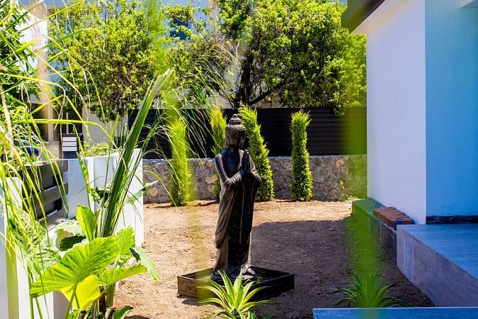 Современная 5-комнатная вилла 264 м² премиум-класса с частным бассейном и джакузи на крыше - фото № 65