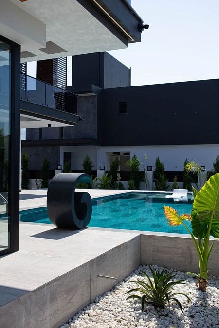 Современная 5-комнатная вилла 264 м² премиум-класса с частным бассейном и джакузи на крыше - фото № 73